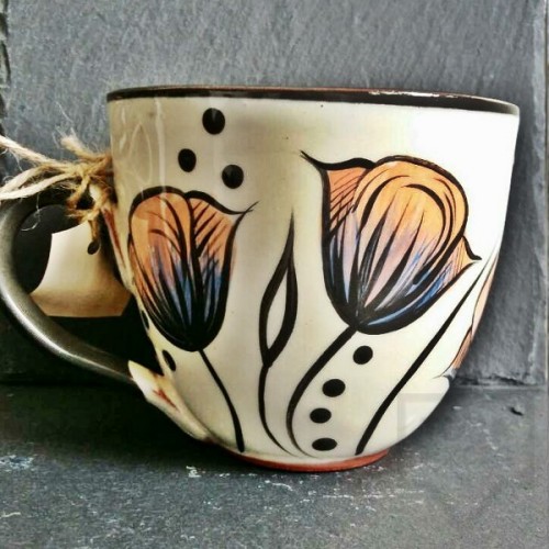 Ръчно изработена керамична чаша CeramicsS - Вълшебни лалета