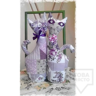 Декоративна ръчно изработена кукла I.CLOTHING - лилава котка