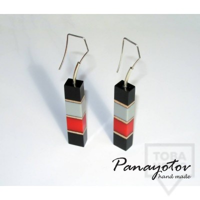 Дизайнерски обеци Panayotov Handmade - red cubes