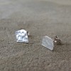 Асиметрични сребърни обеци Pin - сребристи 