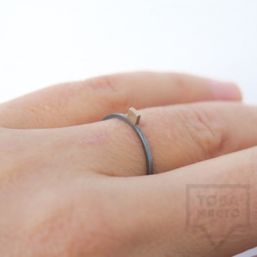 Сребърен пръстен Pin - със златен елемент 4 оксидиран