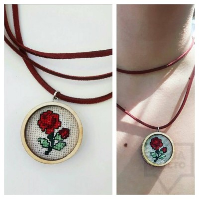 Колие ръчна изработка VelvetLeaves - embroidery шевица роза