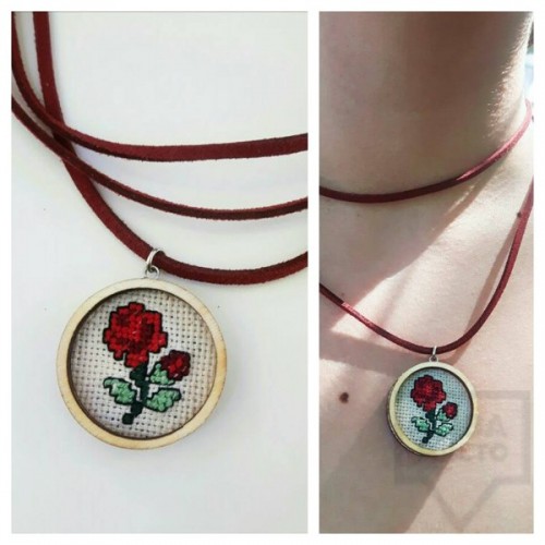 Колие ръчна изработка VelvetLeaves - embroidery шевица роза