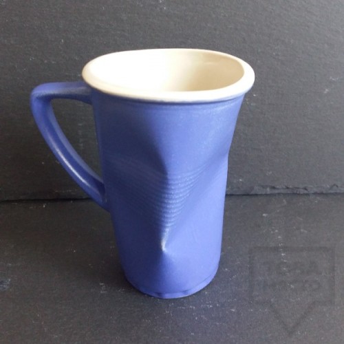 Ръчно изработена порцеланова чаша Korchev Design Studio - big blue geometric can