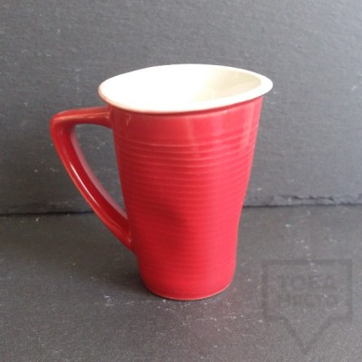 Ръчно изработена порцеланова чаша Korchev Design Studio - big red geometric can