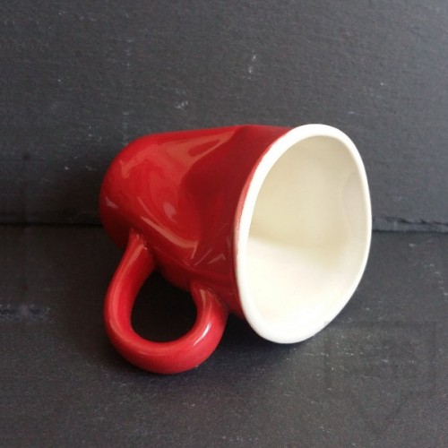 Ръчно изработена порцеланова чаша Korchev Design Studio - small red cup