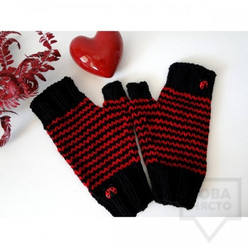Зимни дамски ръкавици Moxxy - laydybugs